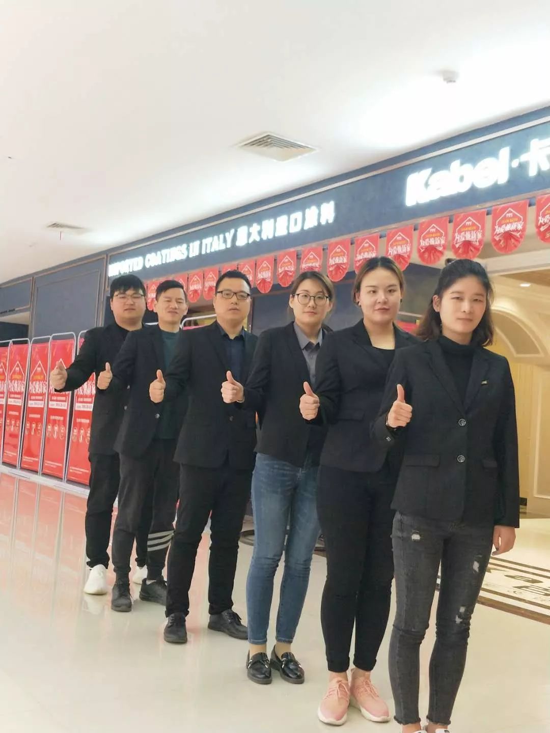 卡百利艺术涂料奔驰送不停，祝贺浙江海宁区域合伙人喜提奔驰大奖！
